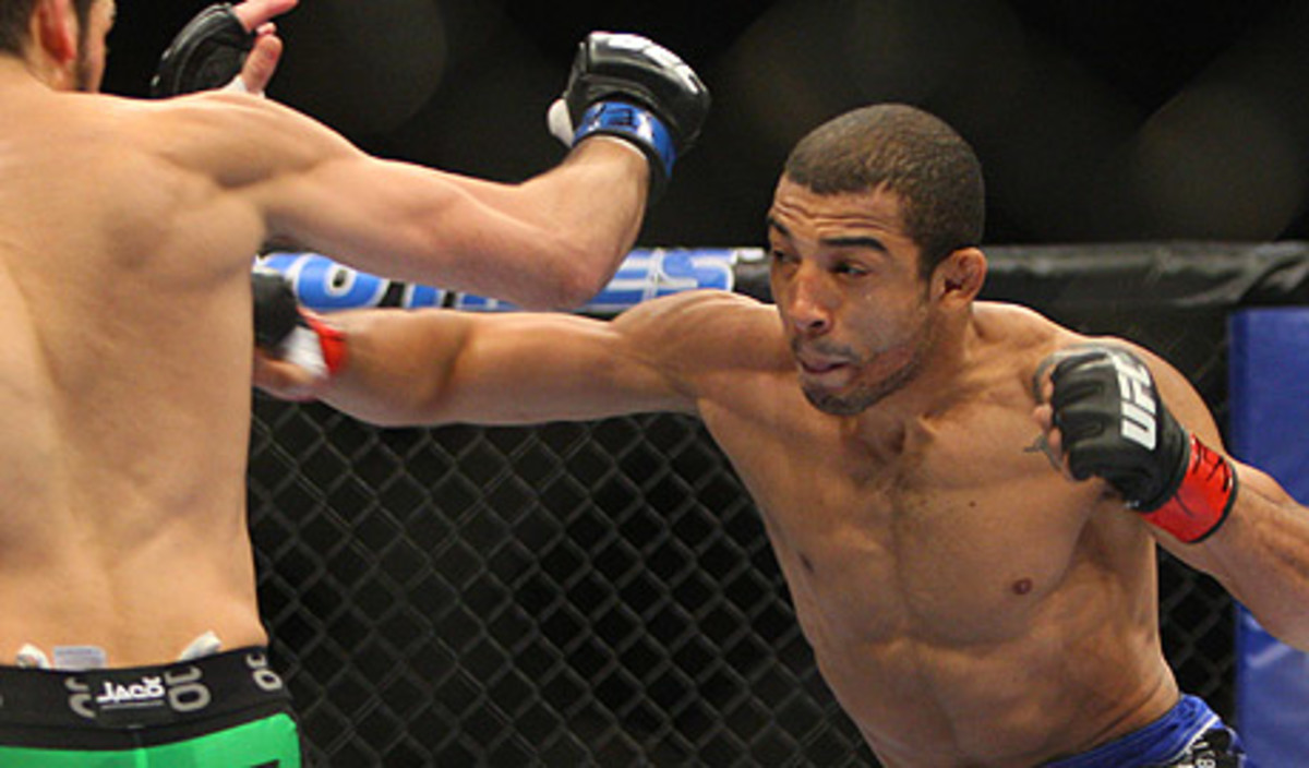 UFC 136 Fight Photos Jose Aldo Vs Kenny Florian MMAWeekly UFC