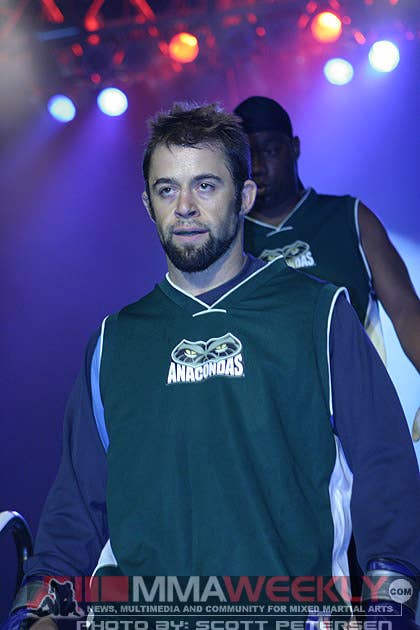 Alex Schoenauer goes to the IFL