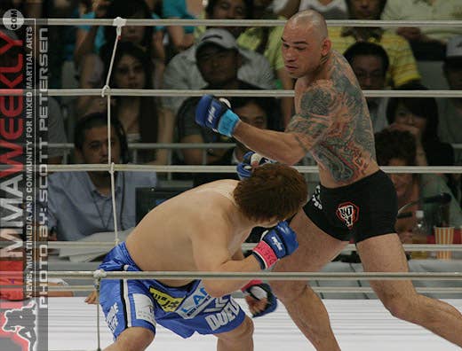 Kazuhiro Nakamura and Evangelista "Cyborg" Santos at Pride Open Weight Grand Prix