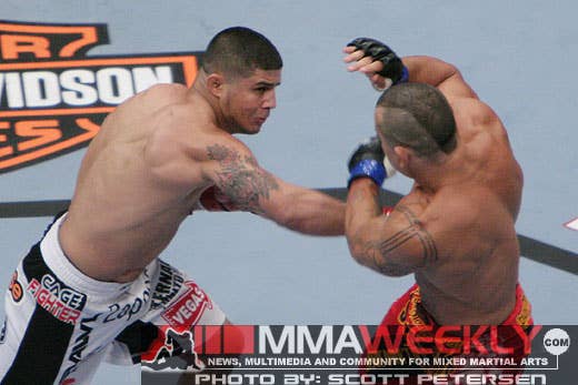 Joe Stevenson and Gleison Tibau at UFC 86