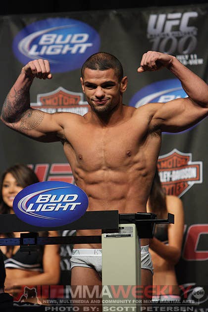 Thiago Alves at UFC 100