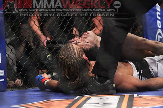 IMG_0106-1 Urijah Faber Takeya Mizugaki WEC 52