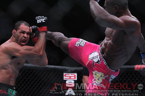 Phil-Davis-Antonio-Rogerio-Nogueira-UFN24-159