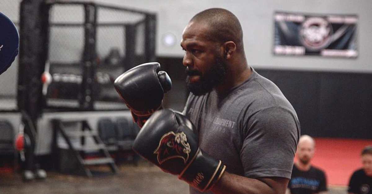 Jon Jones Returns To The Gym For First Time Since Injury - Mmaweekly 