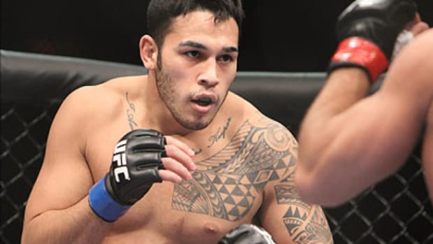 Brad Tavares: Breaking News, Rumors & Highlights