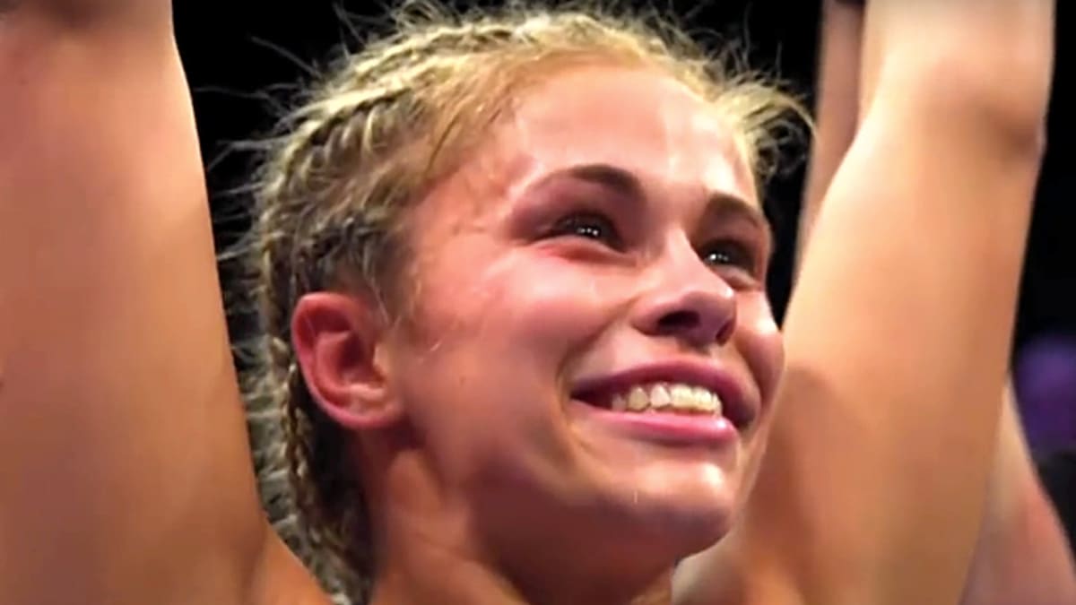 Watch Paige VanZant Put Away Bec Rawlings (UFC Brooklyn Free Fight) -  MMAWeekly.com | UFC and MMA News, Results, Rumors, and Videos