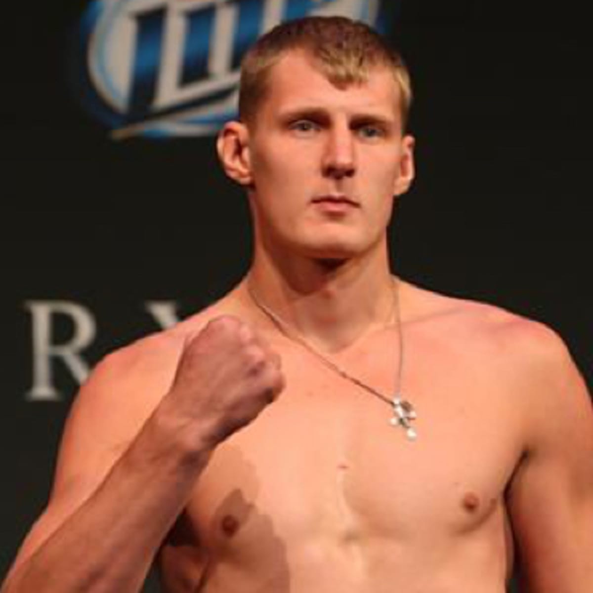 Alexander Volkov Stops Stefan Struve (UFC Rotterdam Results) -  MMAWeekly.com | UFC and MMA News, Results, Rumors, and Videos