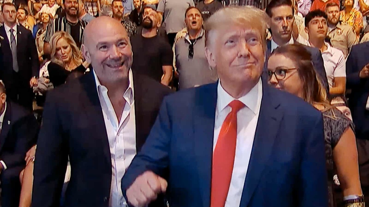 Dana White slam dunks on reporter who questions having Donald Trump at events thumbnail