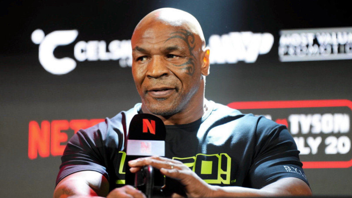 https://www.mmaweekly.com/.image/c_fit%2Ch_800%2Cw_1200/MjA4NzQwOTU2NDYyMTMwMzQ5/mike-tyson-getty-1600.jpg