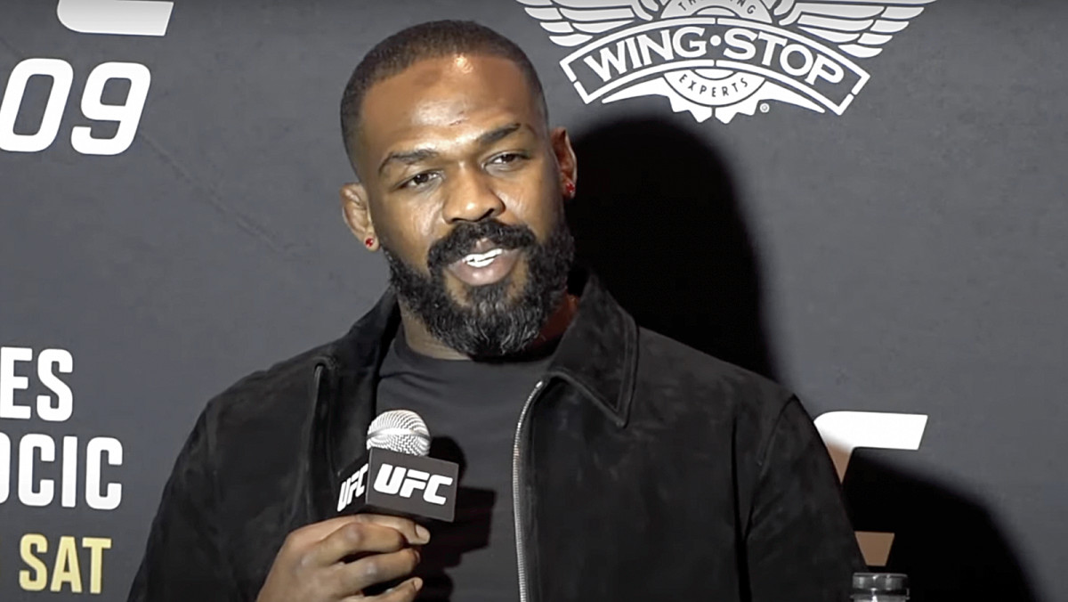 jon jones ufc309md 1600 Jon Jones: 'Tom Aspinall es un imbécil y sus fans son molestos'