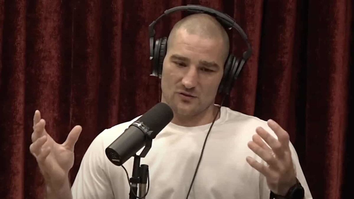 Sean Strickland pursuing podcast with fellow controversial UFC fighter