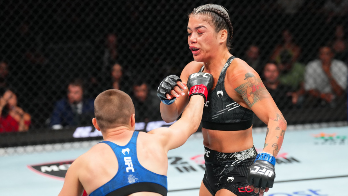 Rose Namajunas knocks Tracy Cortez’ eyelash off in UFC Denver win