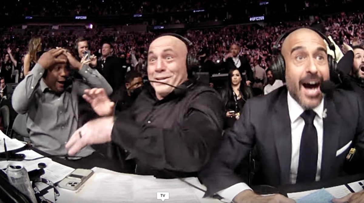 Watch the UFC 269 commentator booth reactions | Video - MMAWeekly.com ...