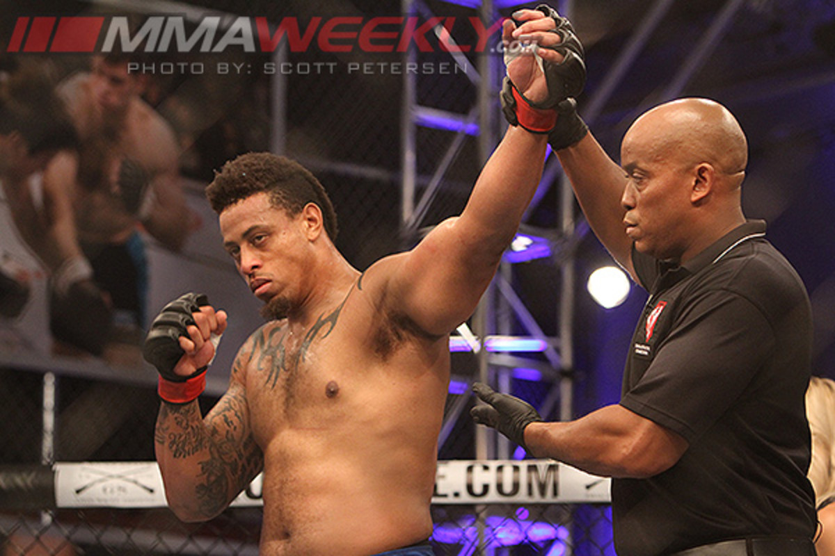 Former NFL bad boy Greg Hardy earns UFC contract after winning pro