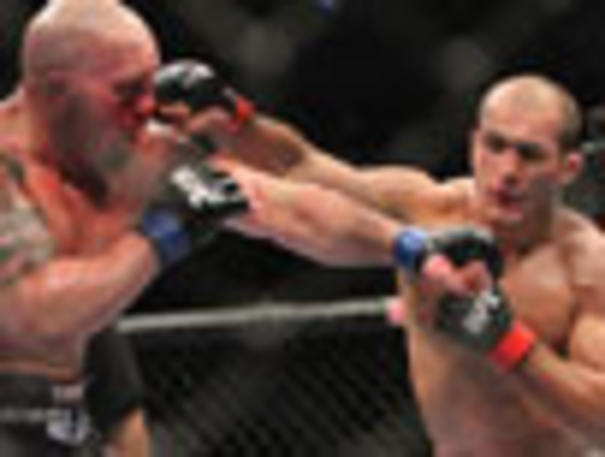 UFC 131: dos Santos vs. Carwin Fighter Salaries: Junior dos Santos Tops  Payroll - MMAWeekly.com | UFC and MMA News, Results, Rumors, and Videos