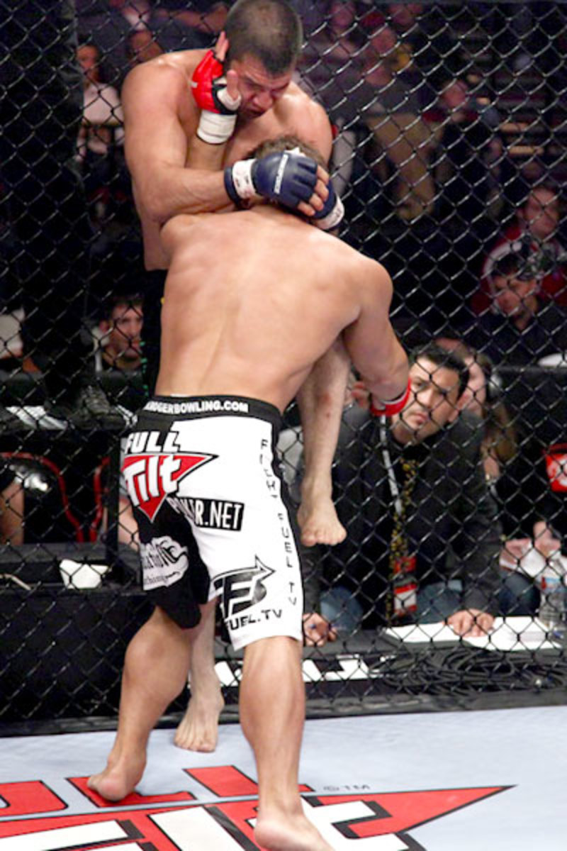 Signs of Strikeforce Life? Bobby Voelker Signs Contract Extension ...