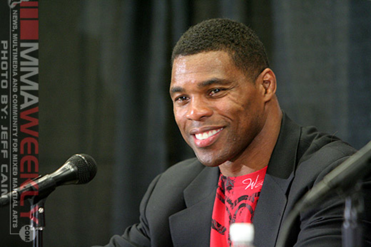 Herschel Walker's Next Strikeforce Opponent To Be Revealed Friday