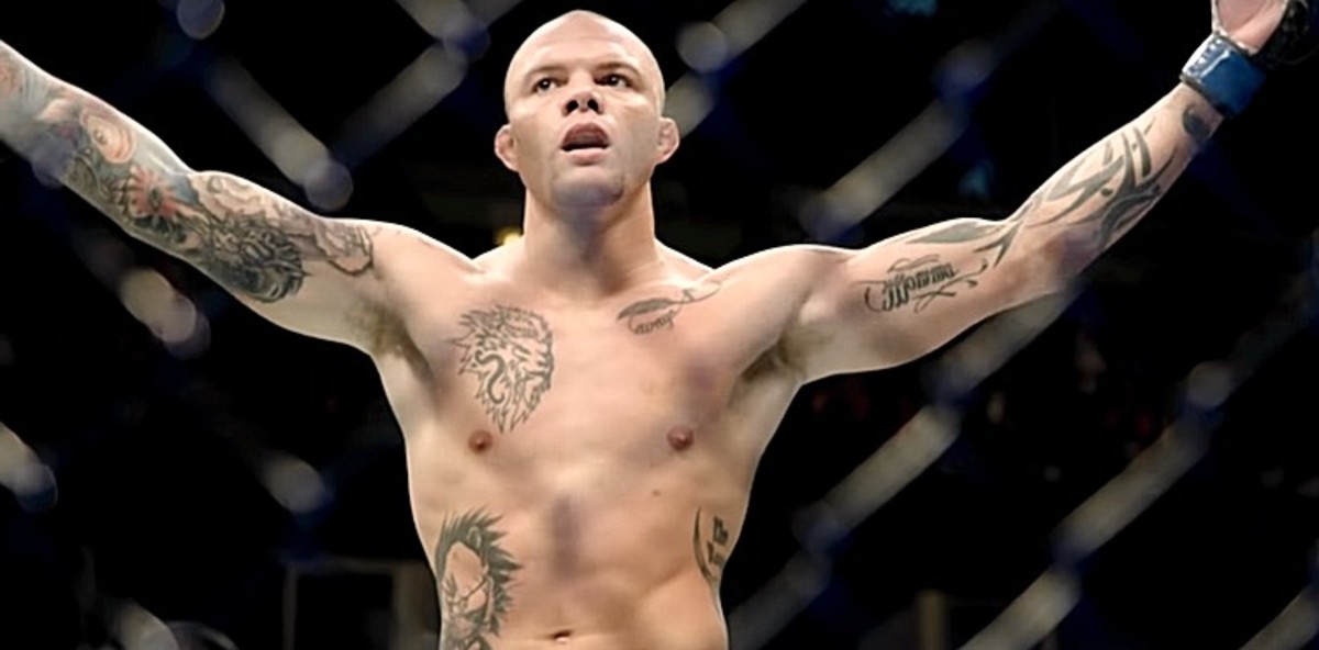 Anthony Smith needs to destroy something after failing to