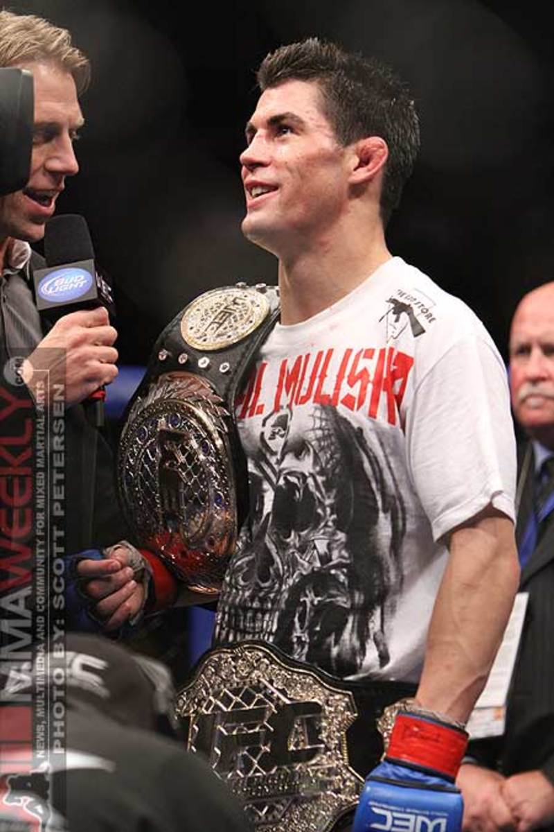 Dominick Cruz Retains WEC Title, Adds UFC Belt And Calls Out Urijah ...