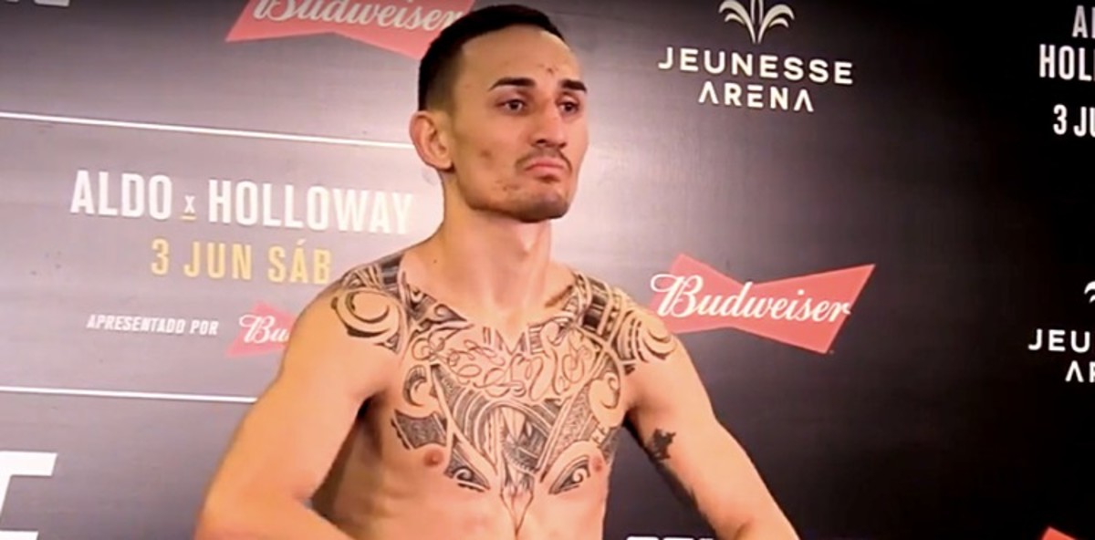 Featherweight Champion Max Holloway Out Of UFC 226 - MMAWeekly.com ...