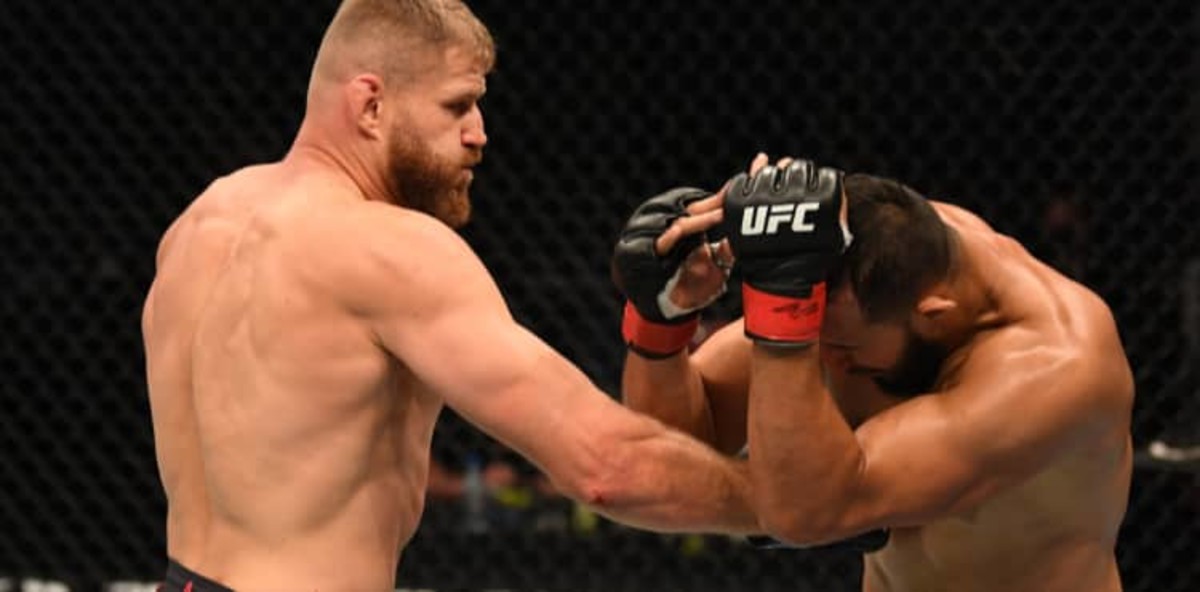 Jan Blachowicz Wins Belt And A UFC 253 Performance Bonus - MMAWeekly ...